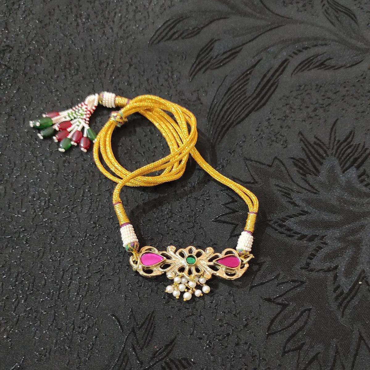 Choker 03